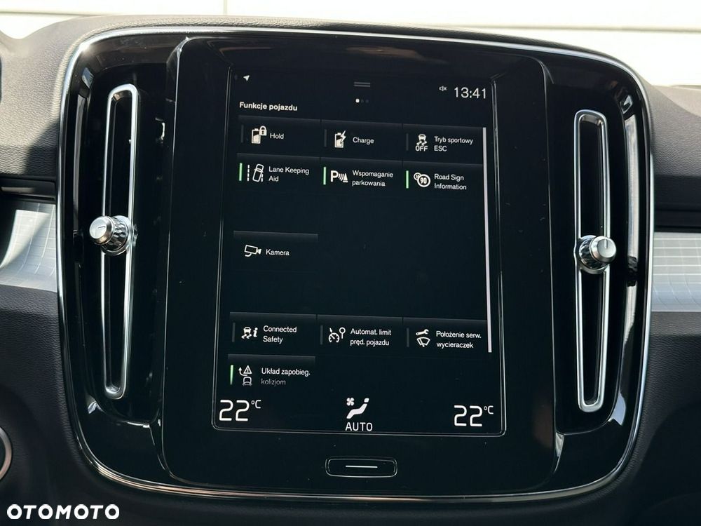 Volvo XC 40 - 32