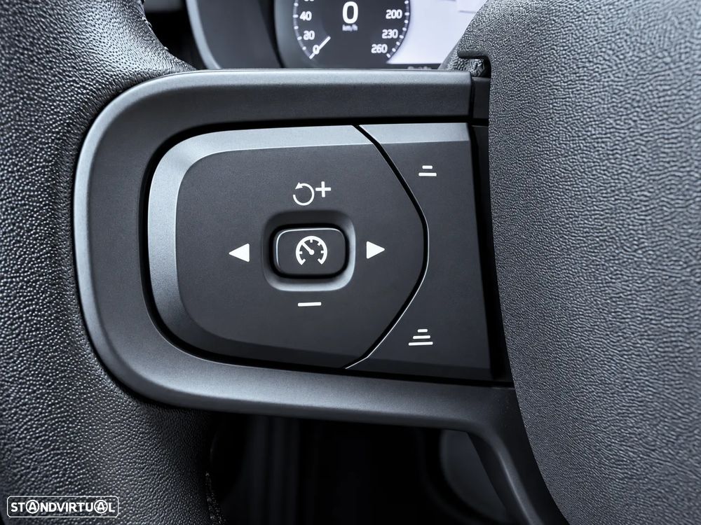 Volvo XC 40 2.0 D3 Momentum - 26