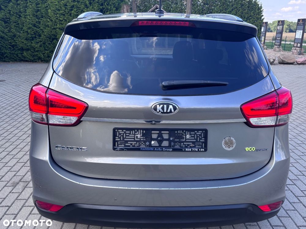 Kia Carens 1.7 CRDi M 7os - 8