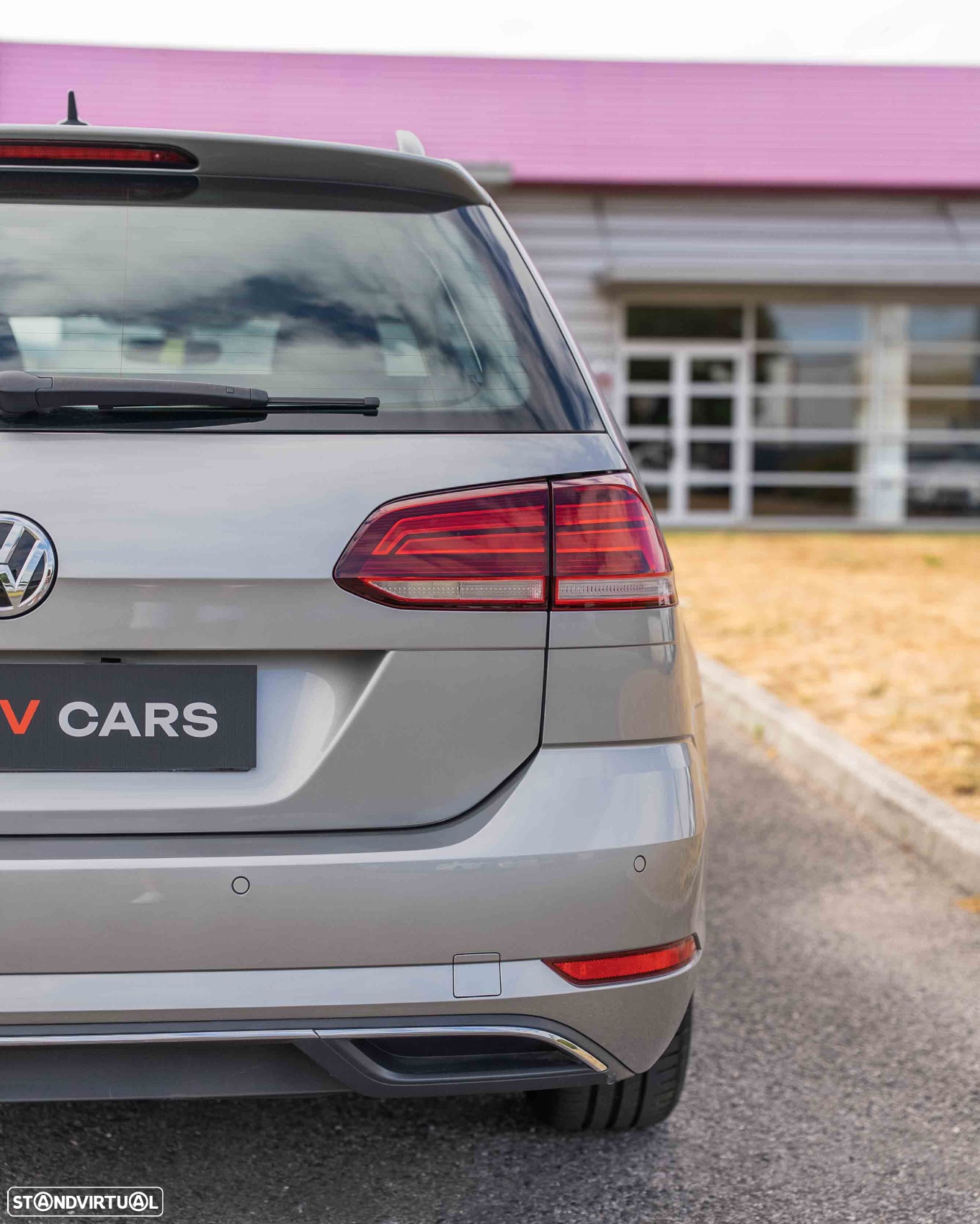VW Golf Variant 1.6 TDi Highline DSG - 12
