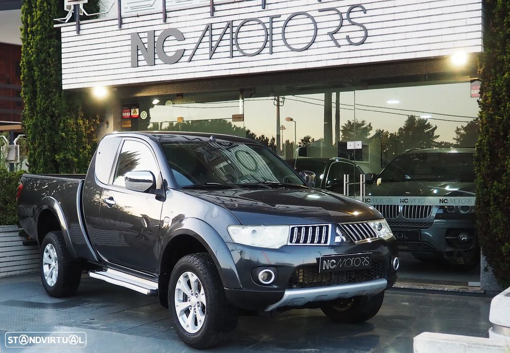 Mitsubishi L200 2.5 DI-D Club Invite 3L CC 4WD - 2