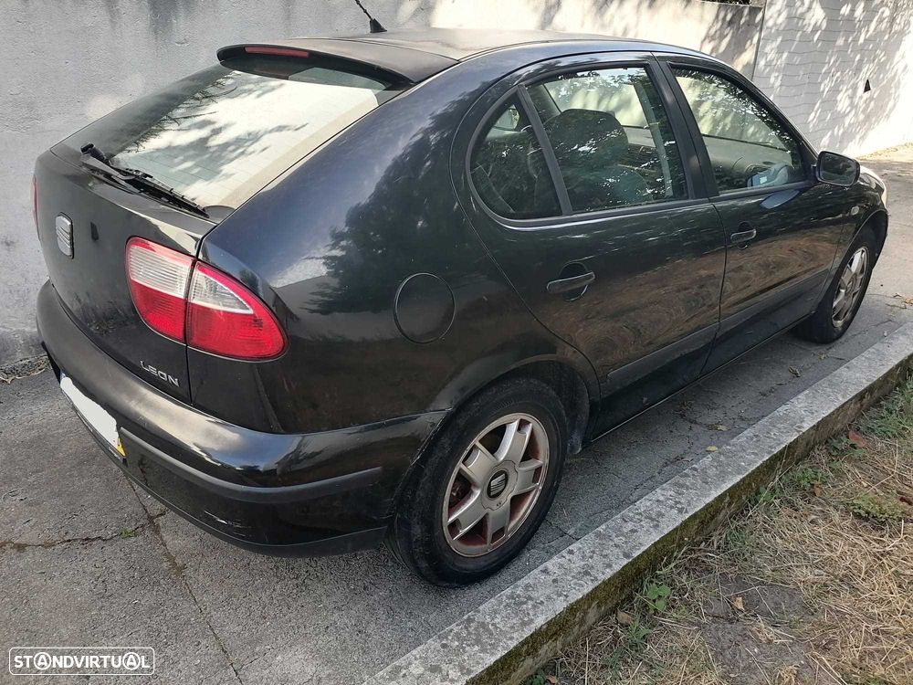 SEAT Leon 1.6 16V Signo - 2