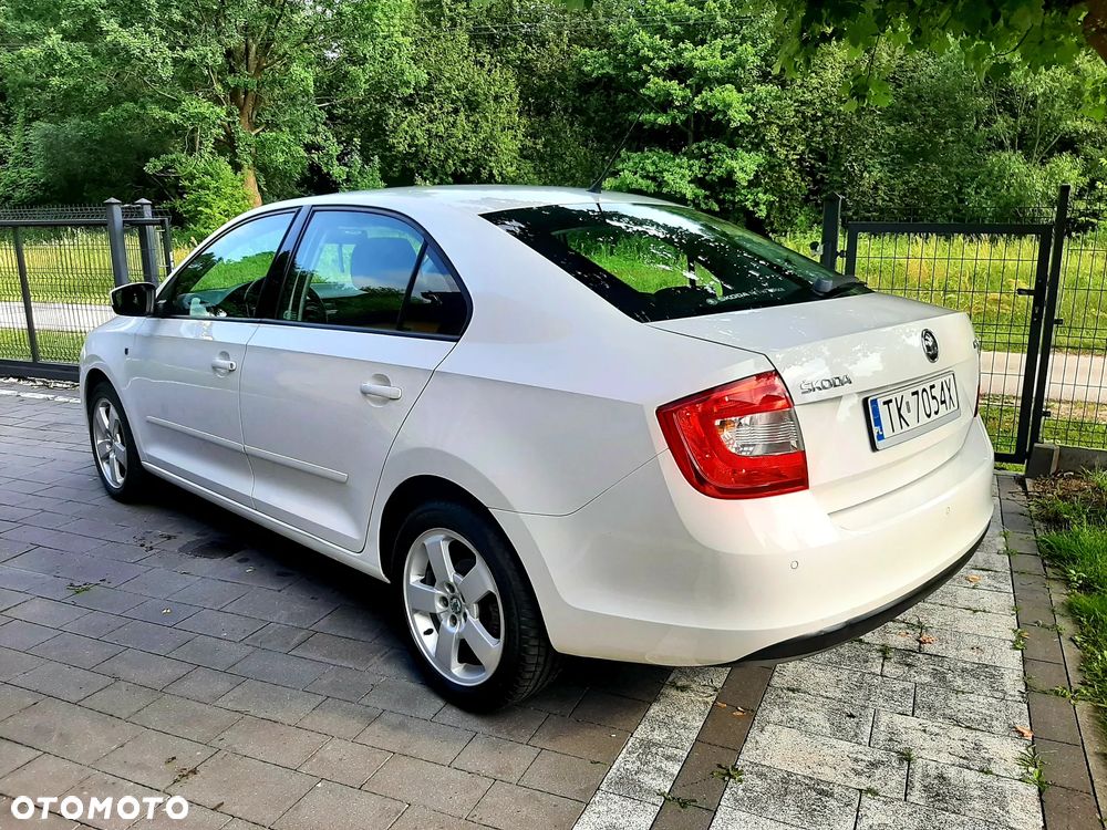 Skoda RAPID - 16