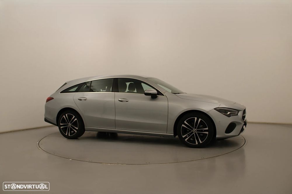 Mercedes-Benz CLA 200 d Shooting Brake Progressive Aut. - 3