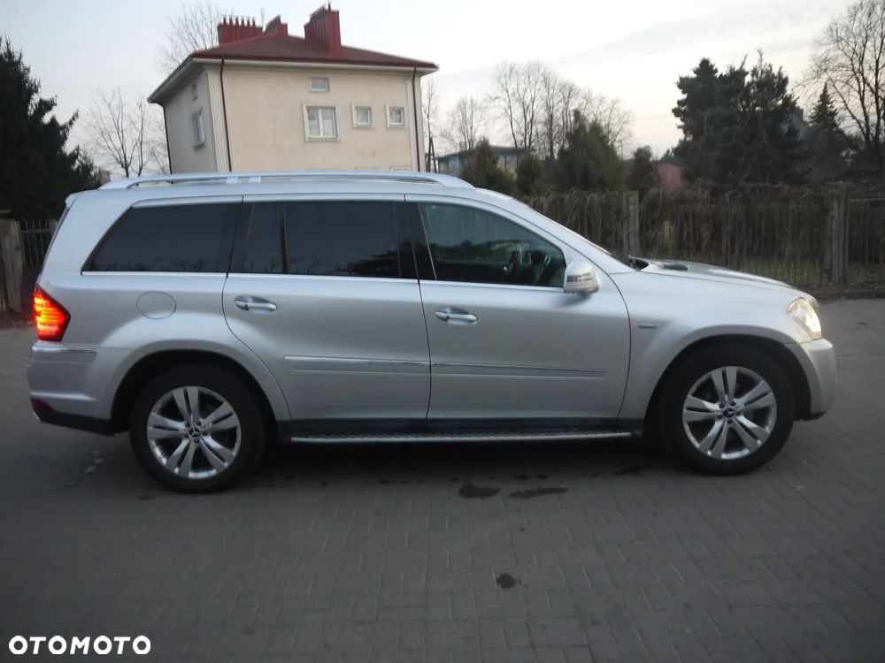 Mercedes-Benz GL 350 CDI BlueEff - 5