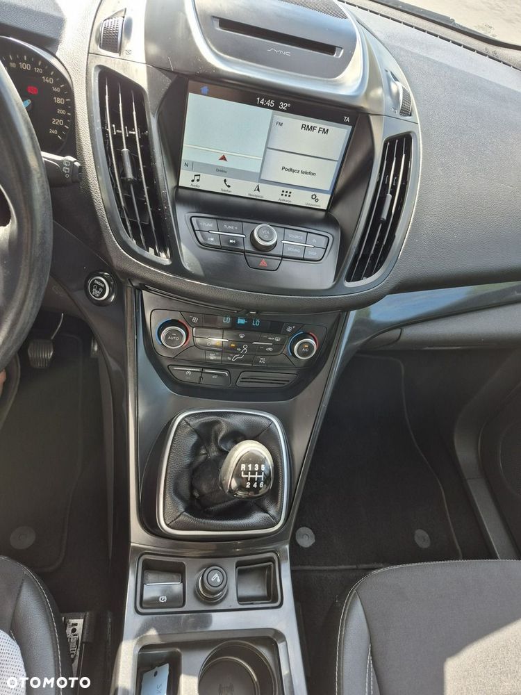 Ford Kuga - 11