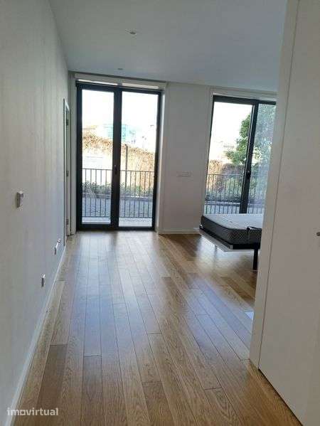 Apartamento T0 para arrendar por 800€ mês no centro de Gaia - Grande imagem: 3/12