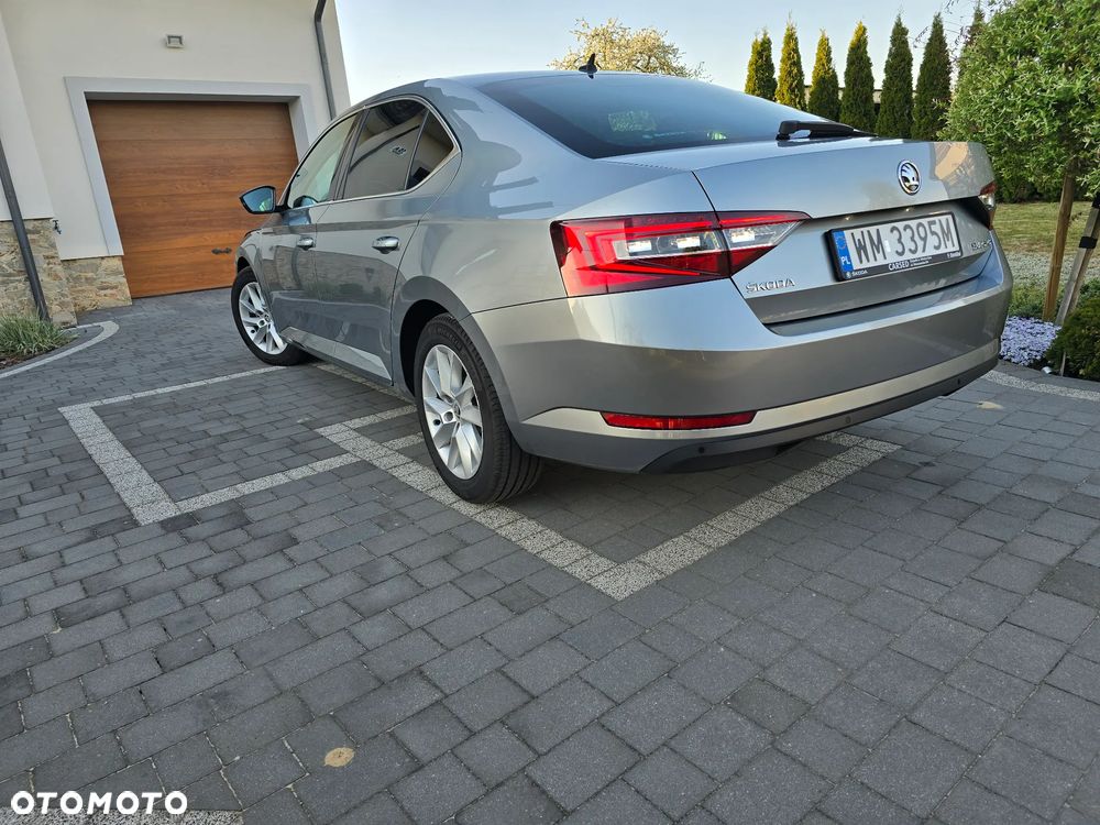 Skoda Superb 1.5 TSI ACT Ambition - 14
