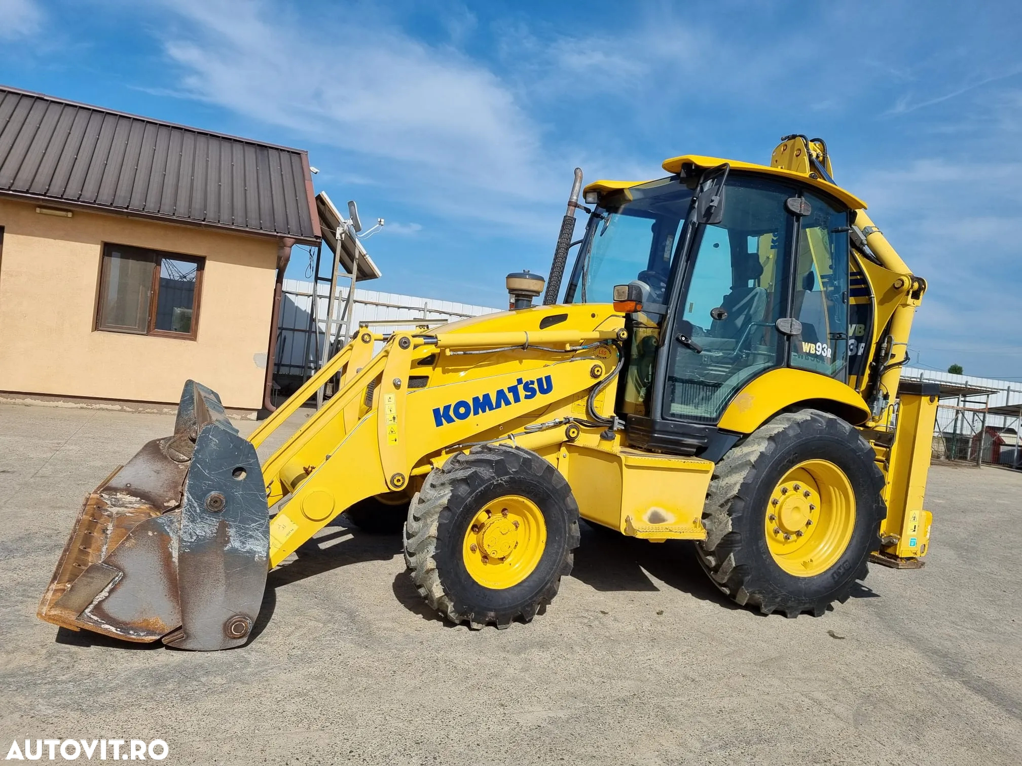 Komatsu WB 93 R-5 - 7
