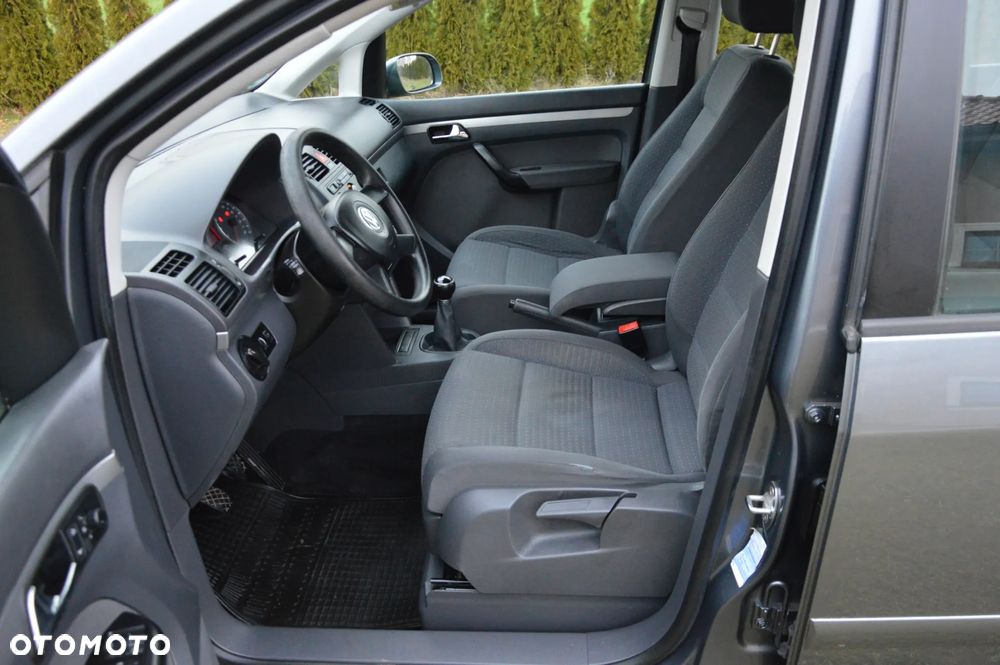 Volkswagen Touran 2.0 TDI Trendline - 21