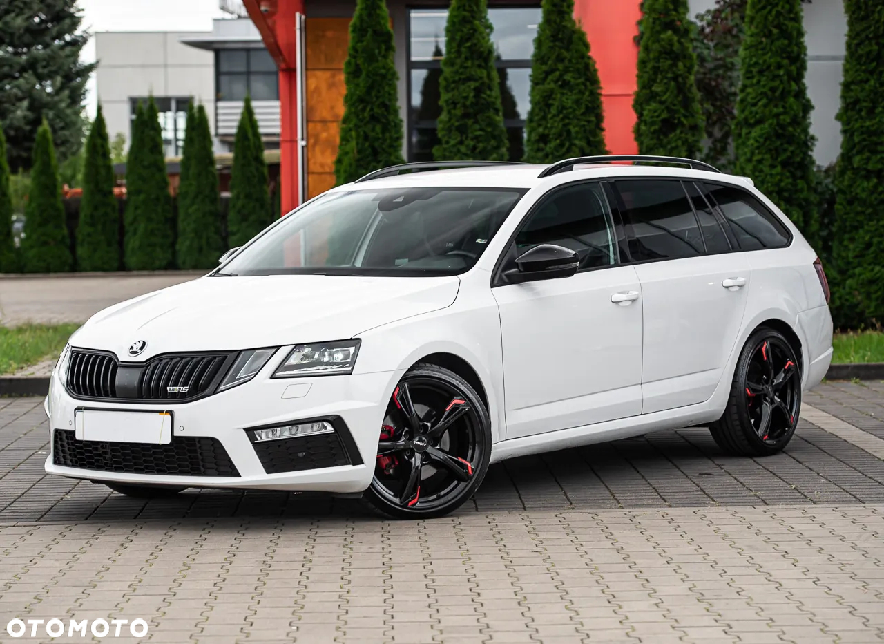 Skoda Octavia Combi 2.0 TDI DSG RS - 6