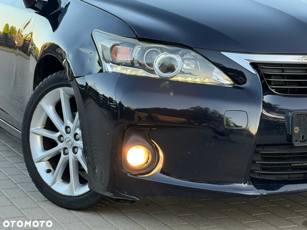 Lexus CT 200h Prestige - 24