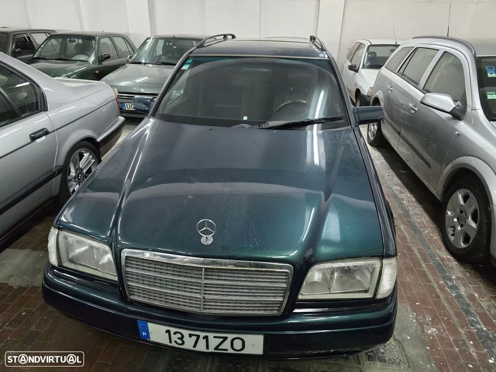Mercedes-Benz C 250 - 11