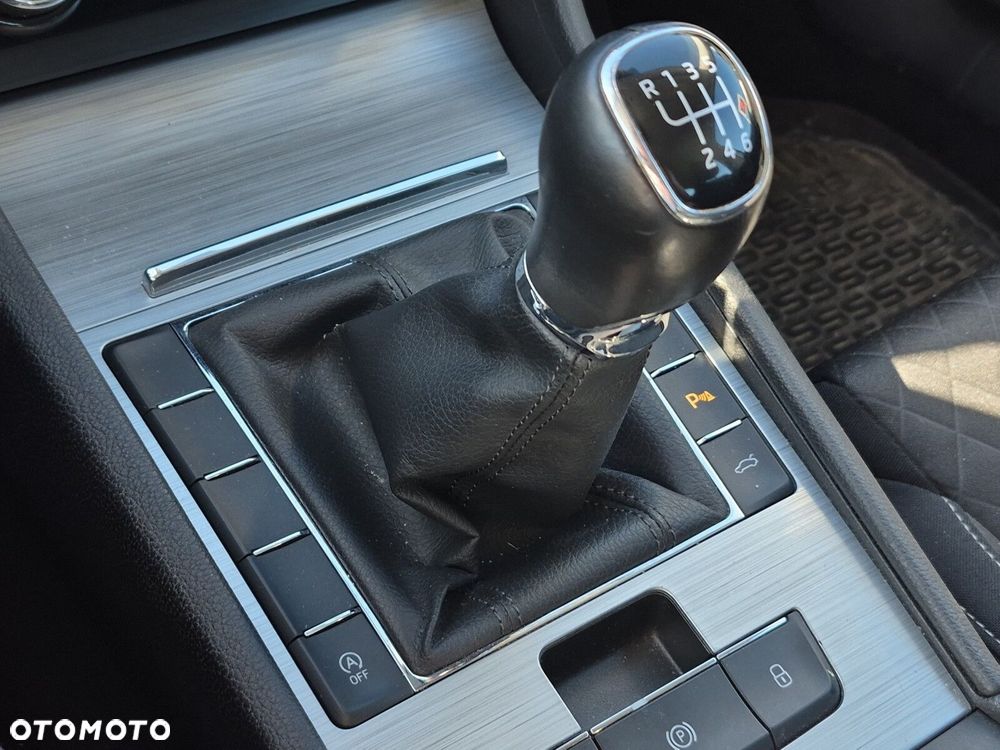 Skoda Superb 1.5 TSI Ambition - 25