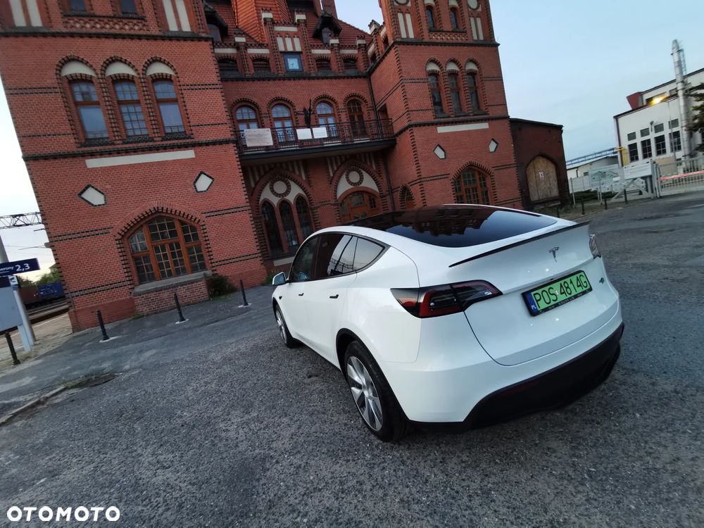 Tesla Model Y Standard - 3
