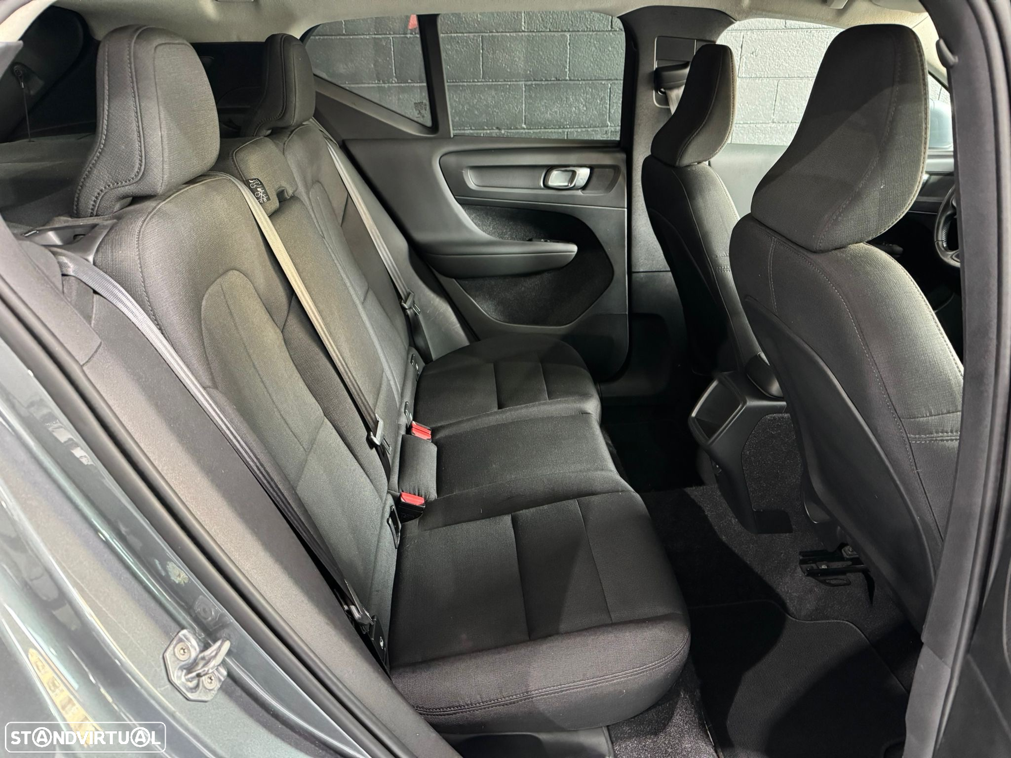 Volvo XC 40 2.0 D3 Momentum Plus Geartronic - 14