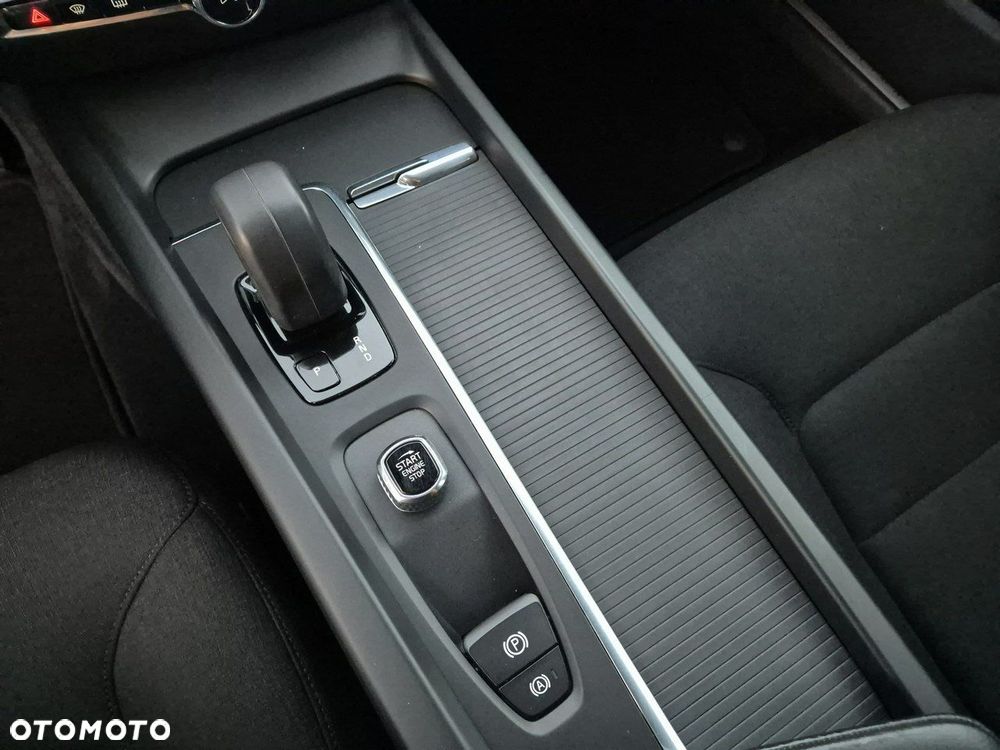 Volvo V60 B4 D Geartronic Momentum Pro - 19