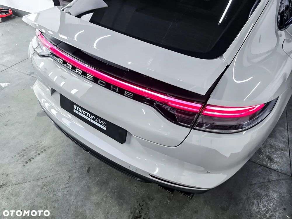 Porsche Panamera 4 - 7