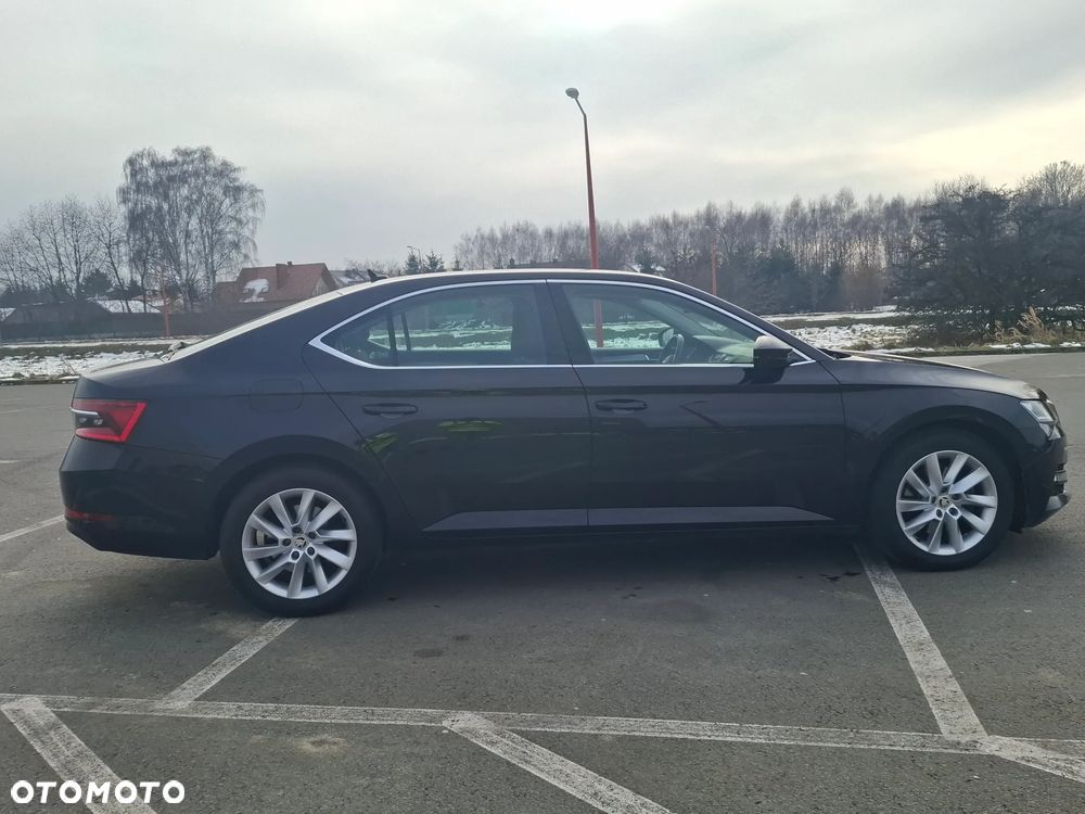 Skoda Superb 2.0 TDI SCR Ambition DSG - 15