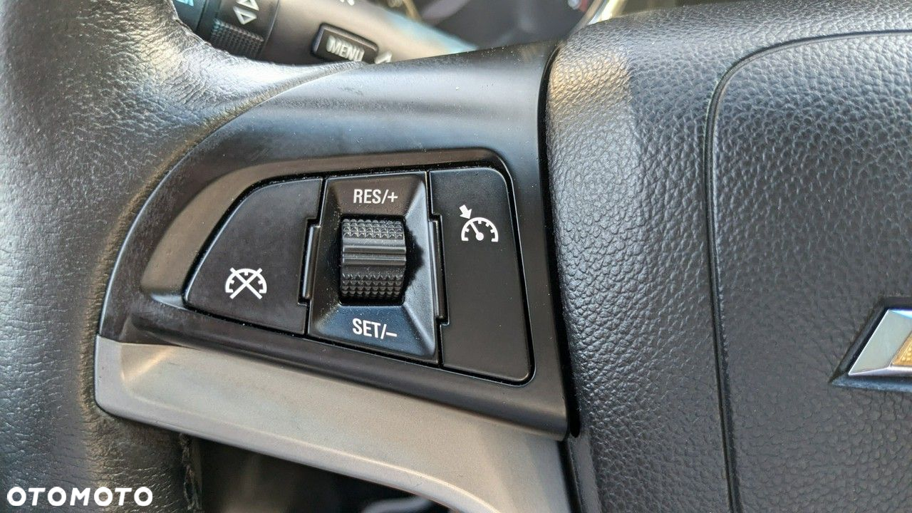 Chevrolet Cruze - 27
