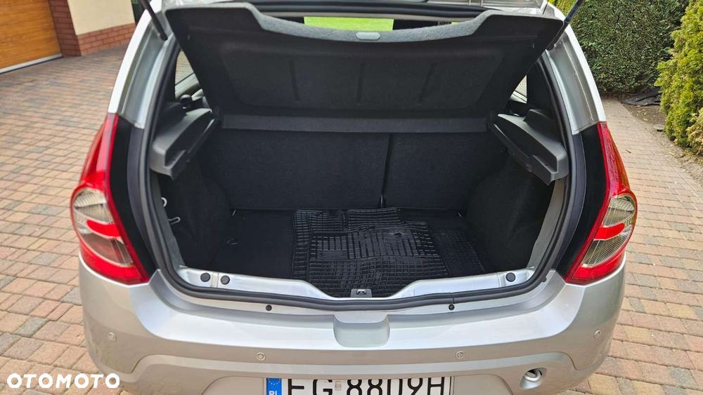 Dacia Sandero 1.6 Laureate - 19