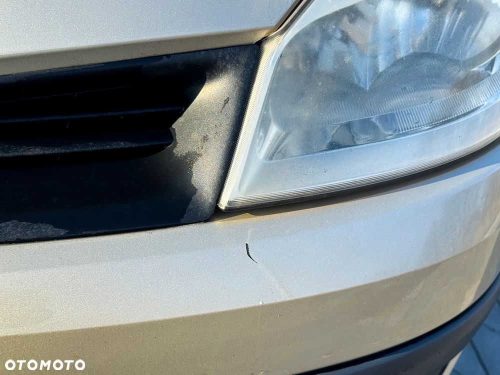 Renault Clio 1.2 16V Authentique - 4