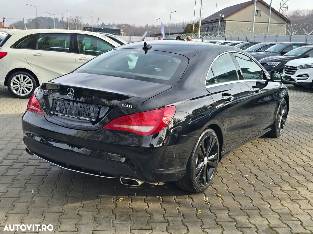 Mercedes-Benz CLA - 4