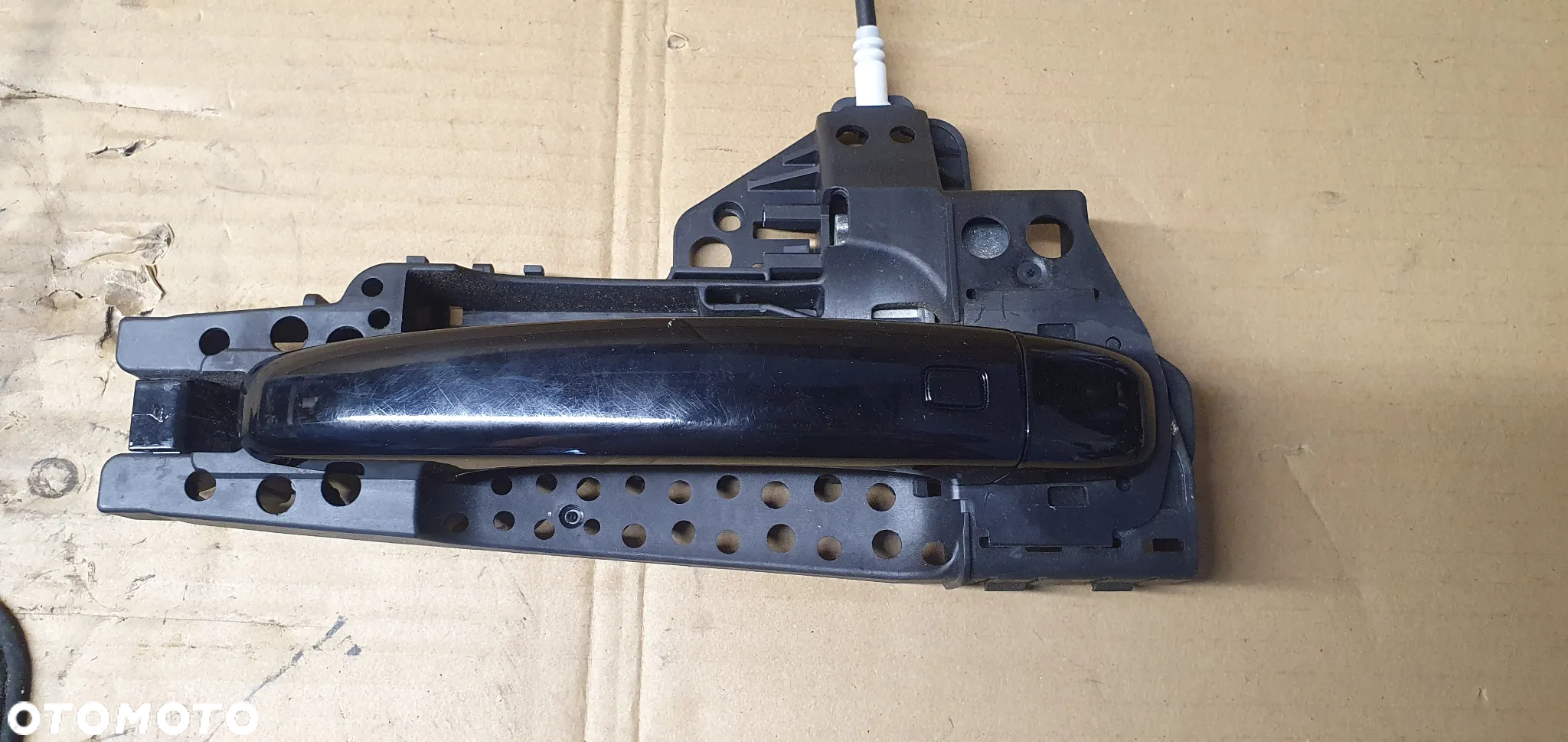 Klamka prawy przód przednia prawa Audi A4 B8 8T0837886A - 2