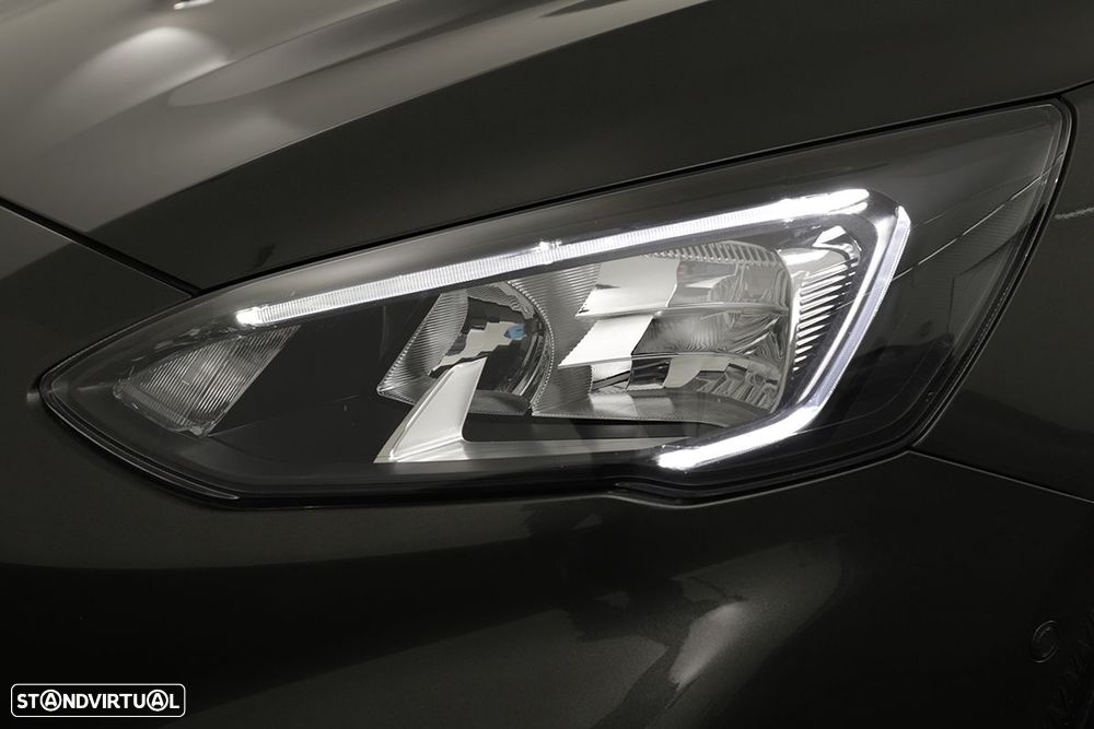 Ford Focus 1.0 EcoBoost MHEV ST-Line X - 6
