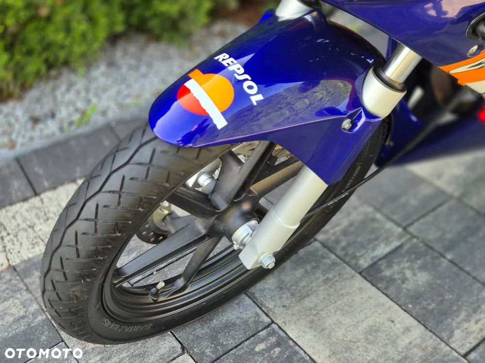 Honda CBR - 32