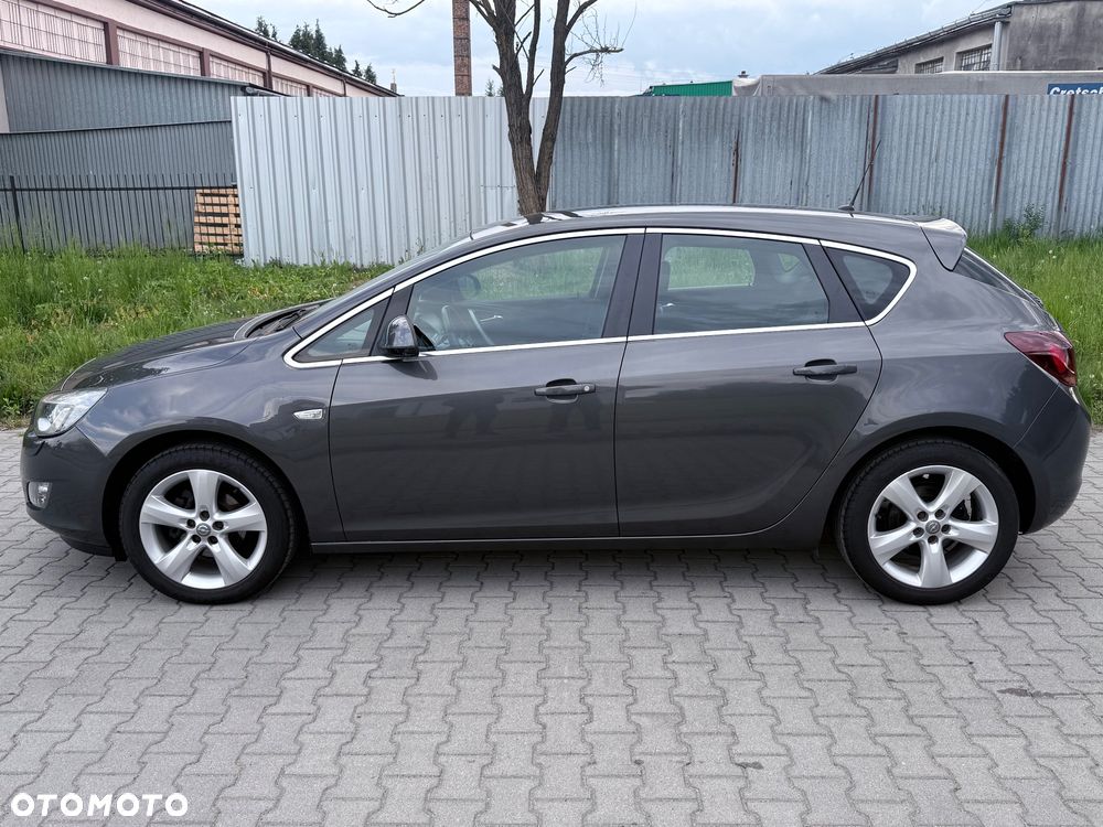 Opel Astra 1.4 Turbo Cosmo - 6