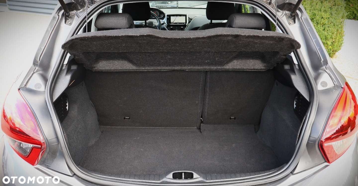 Peugeot 208 - 20