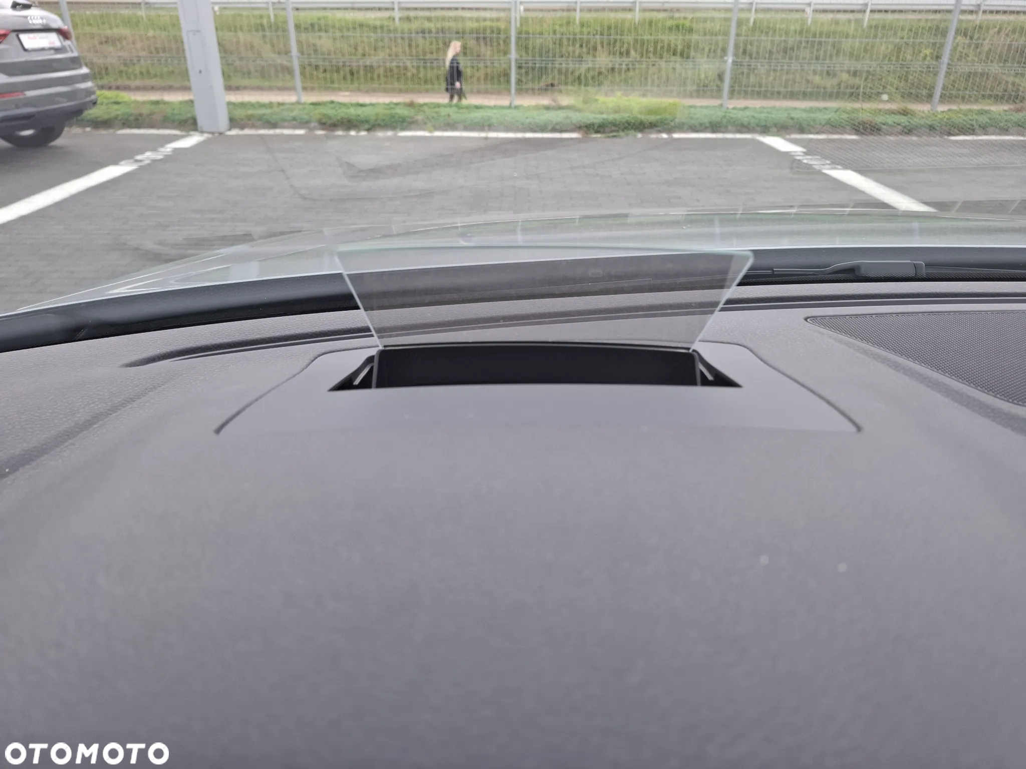 Volkswagen Passat Variant 2.0 TDI SCR DSG Business - 22