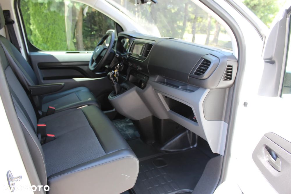 Opel Vivaro - 28