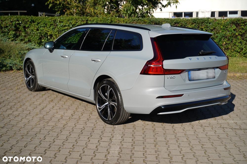 Volvo V60 B4 B Ultra Dark - 6