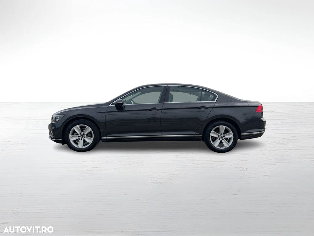 Volkswagen Passat - 2