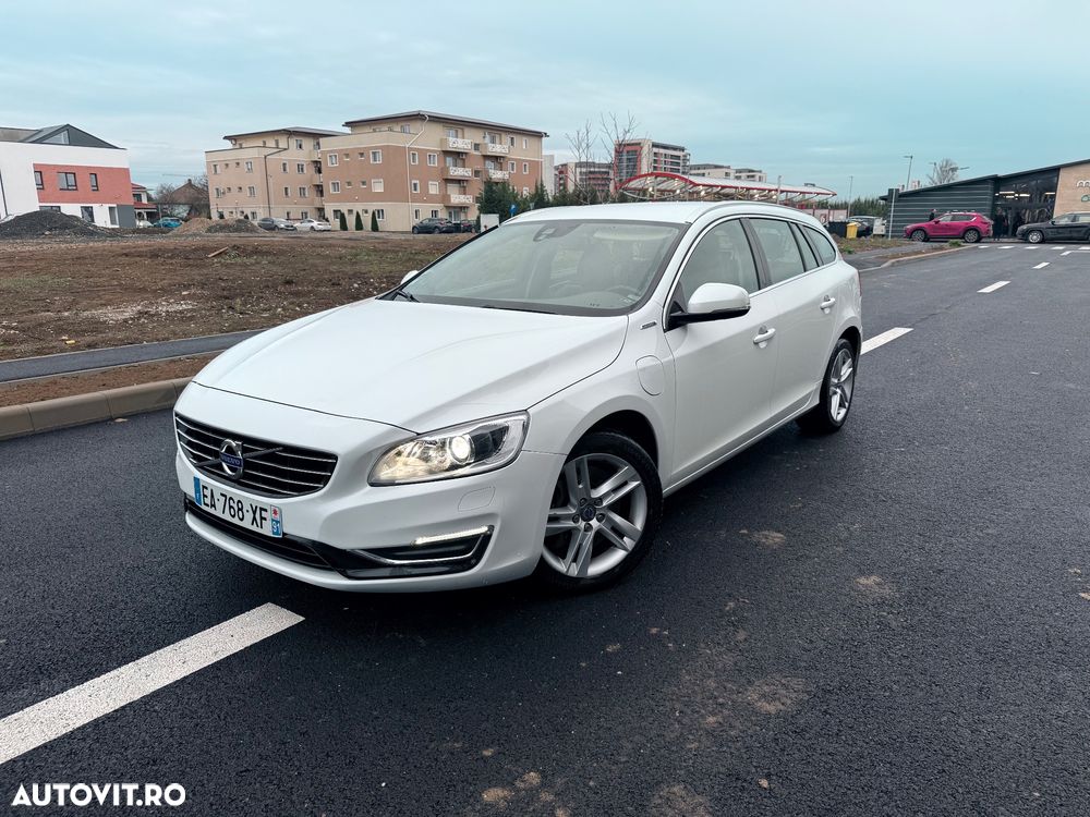 Volvo V60 D5 Geartronic Summum - 1