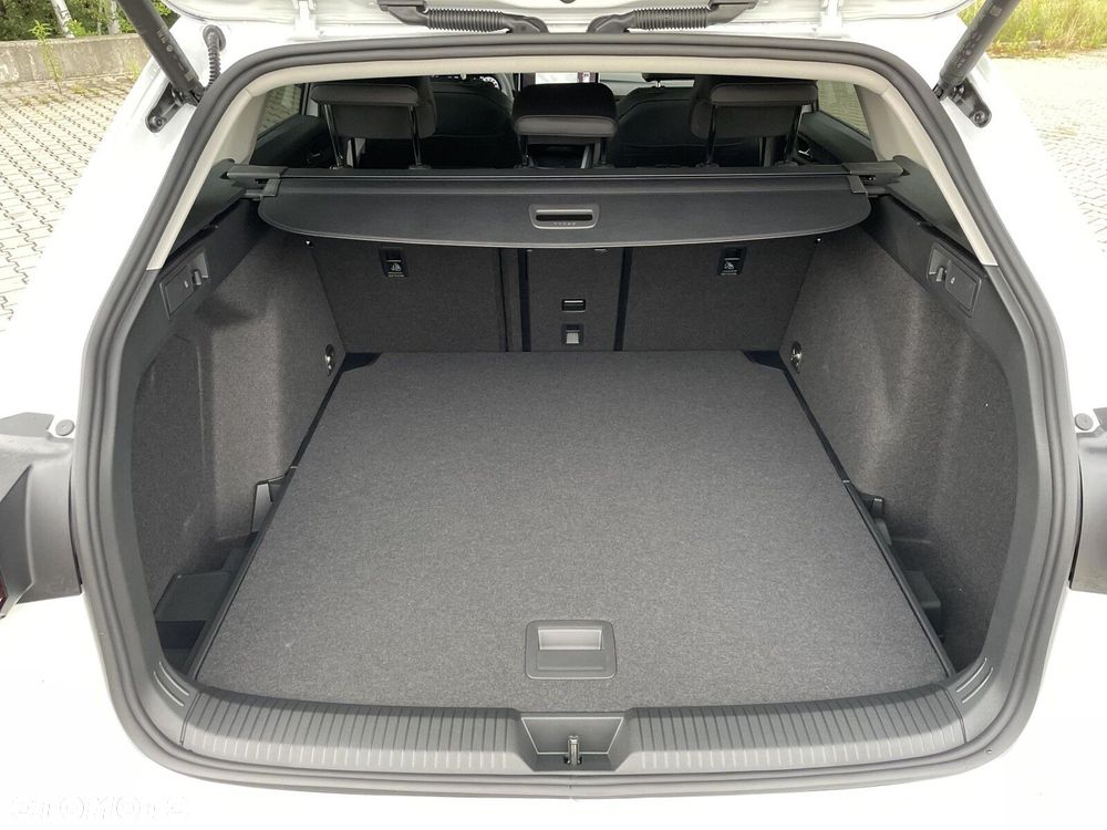 Volkswagen Golf - 5