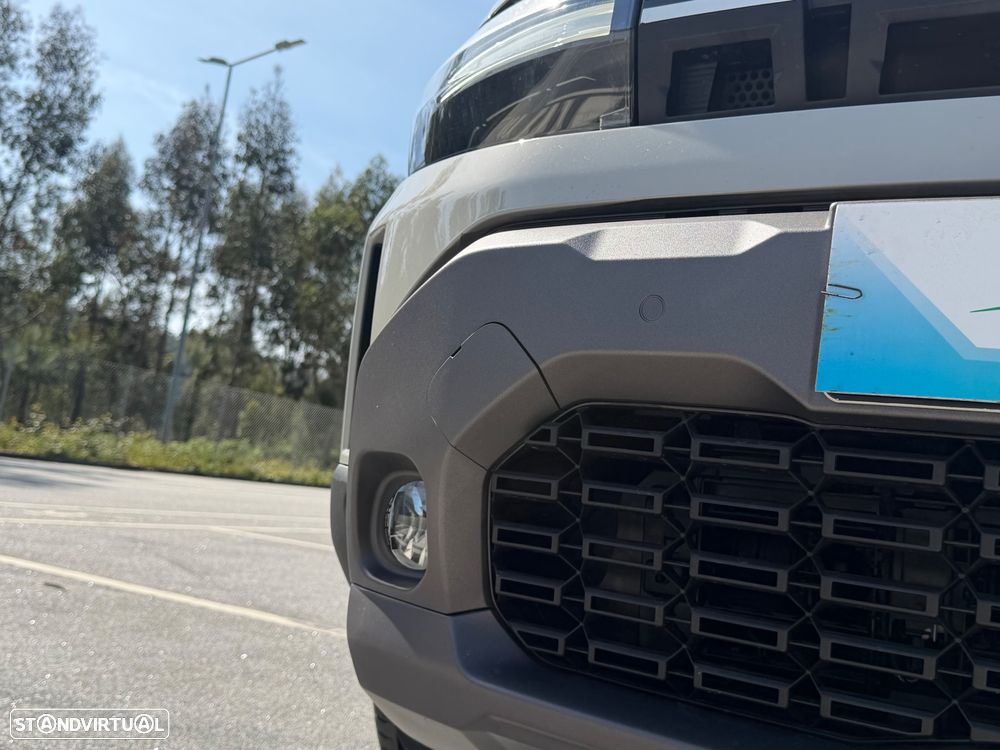 Dacia Duster 1.6 Hybrid Journey - 16