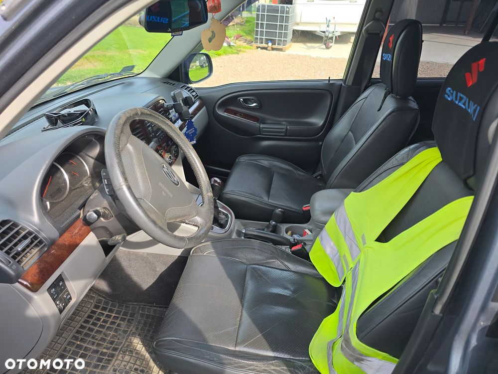 Suzuki Grand Vitara 2.0 TDi - 11