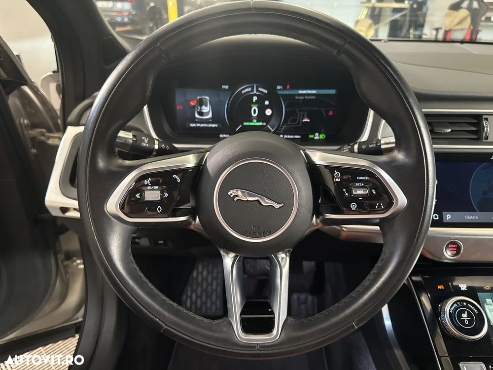 Jaguar I-Pace - 17
