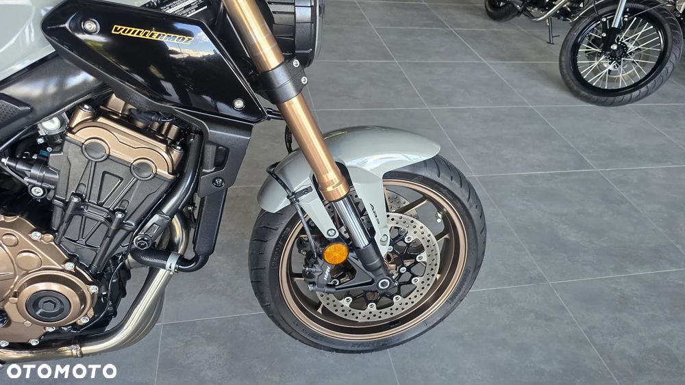 Honda CB - 30