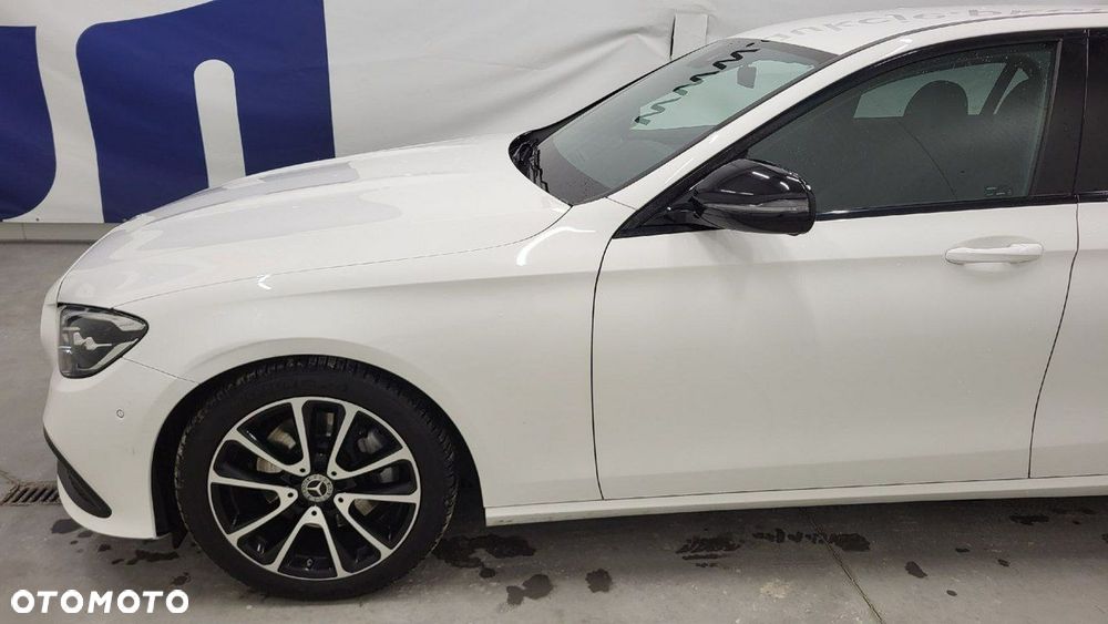 Mercedes-Benz Klasa E 220 d - 10