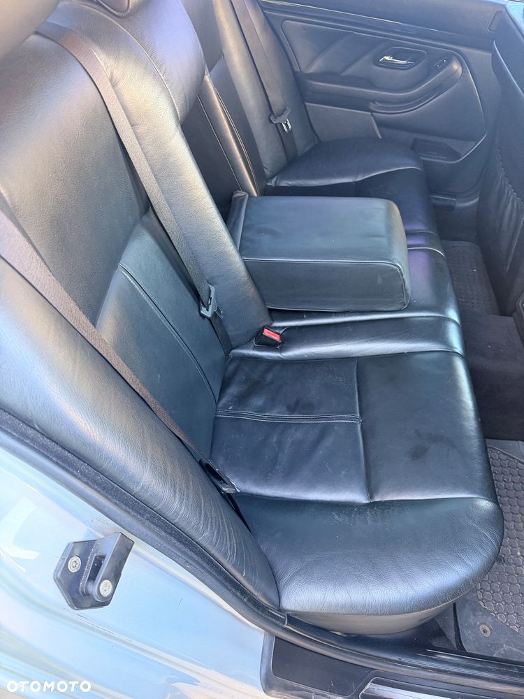 BMW Seria 5 - 28