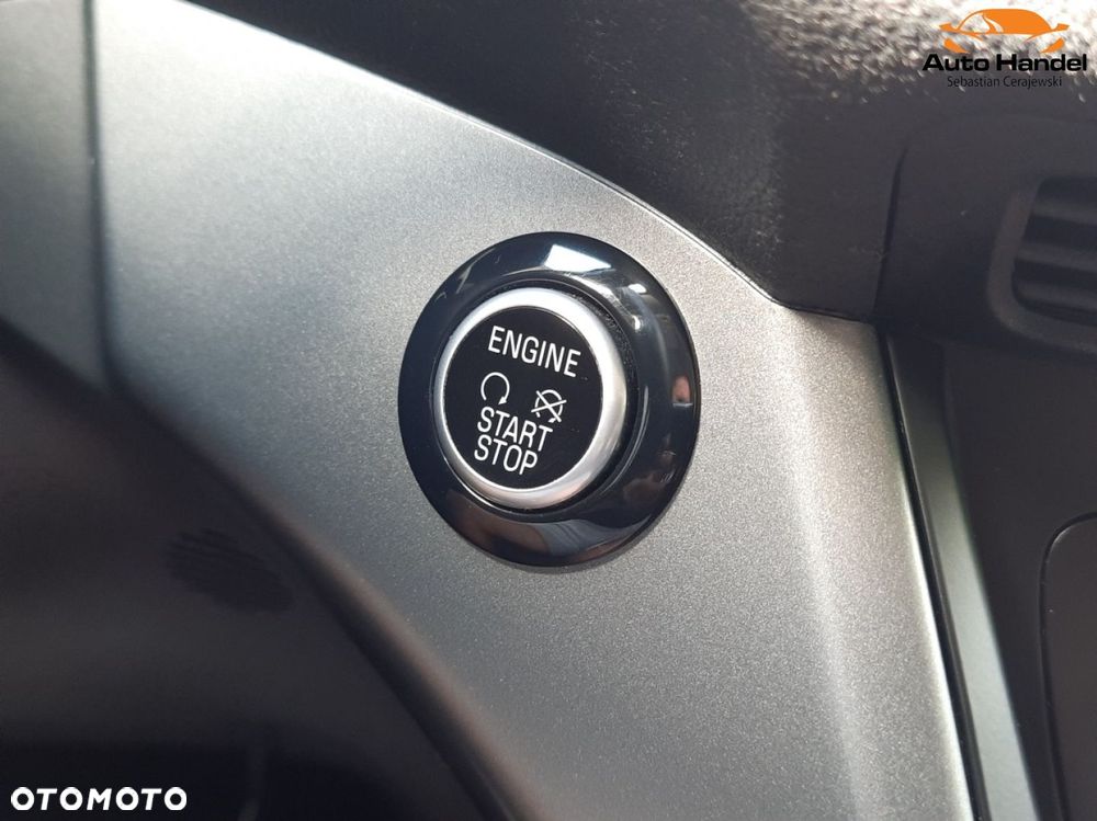 Ford Kuga 1.5 EcoBoost 2x4 Titanium - 25