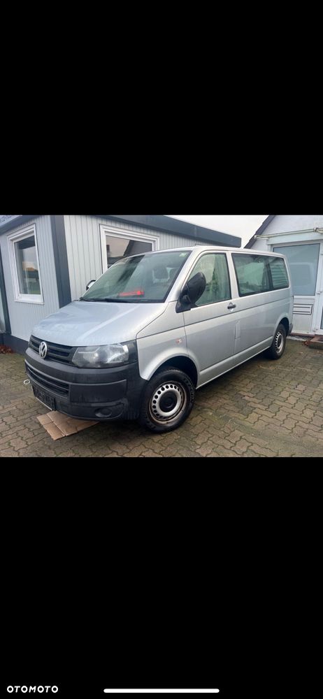 Volkswagen Transporter - 1
