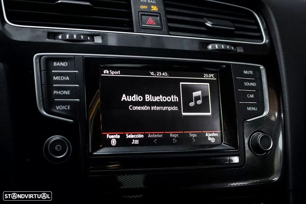 VW Golf 2.0 TSi GTi DSG - 41