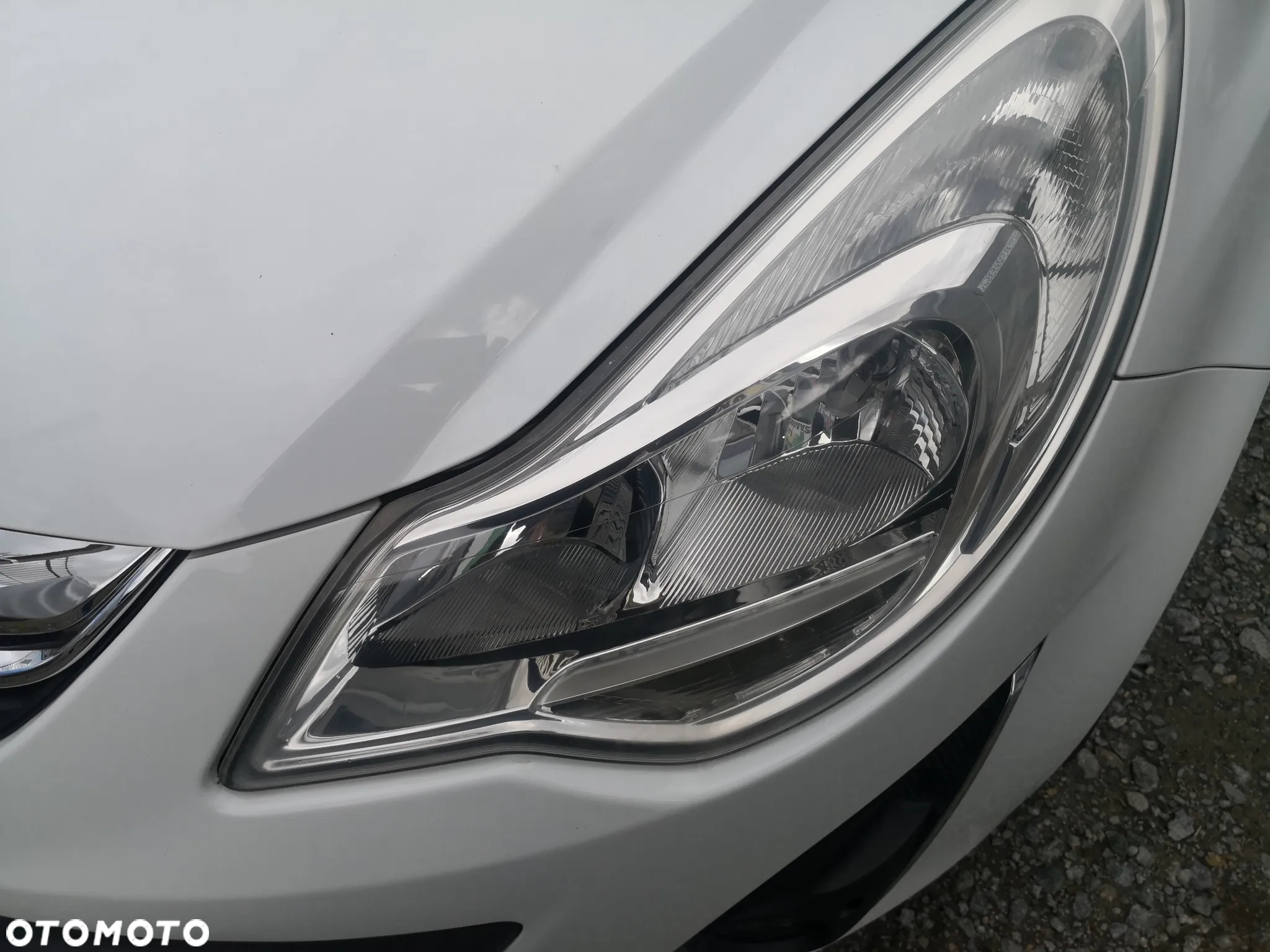 Opel Corsa - 11