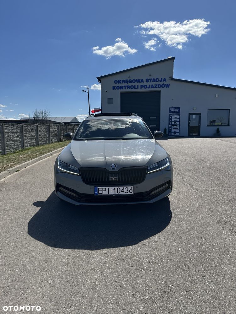 Skoda Superb 2.0 TDI SCR 4x4 Sportline DSG - 20