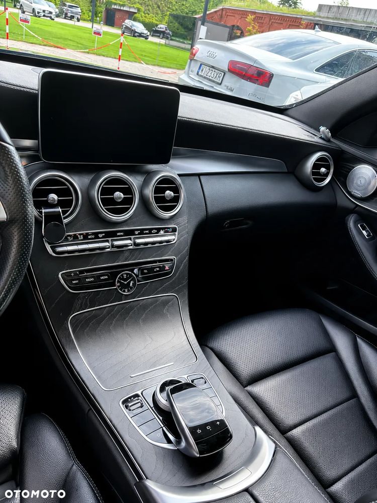 Mercedes-Benz Klasa C 300 7G-TRONIC - 10